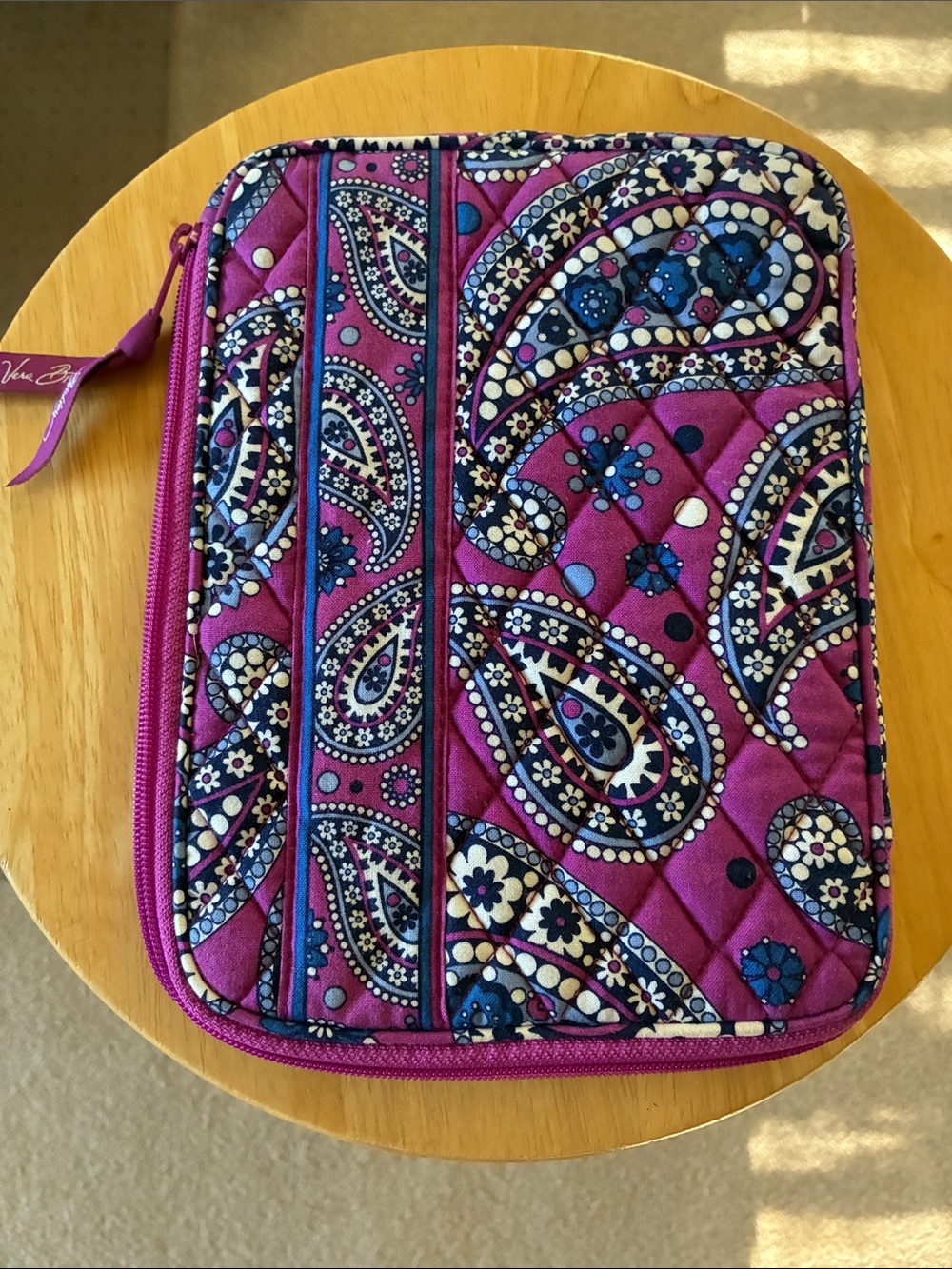 Vera Bradley Boysenberry Paisley Quilted Tablet Sleeve Padded , Zip Around 
Exc!